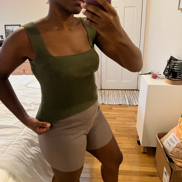 Square Neck Ribbed Knit Tank - Picture 2 of 3